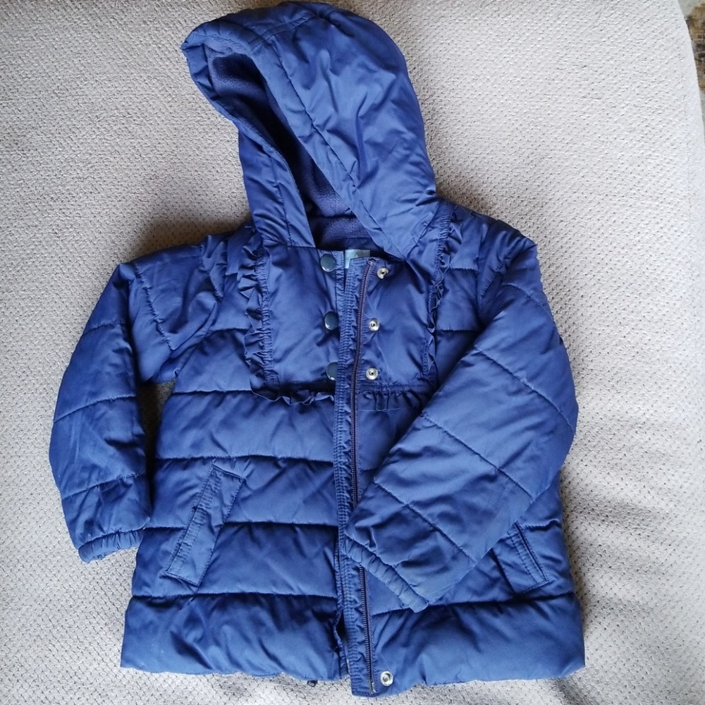 Little girl's puffer jacket